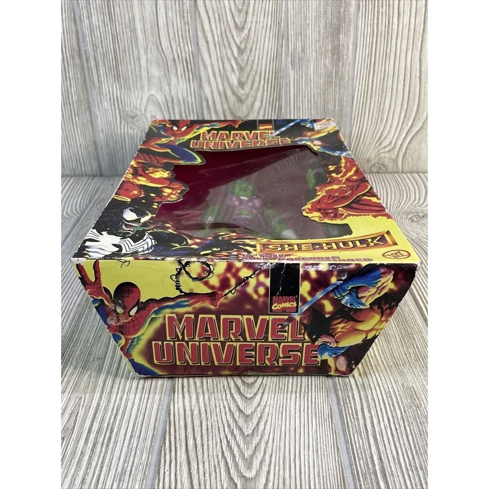 Toy Biz Marvel Universe She-Hulk 10
